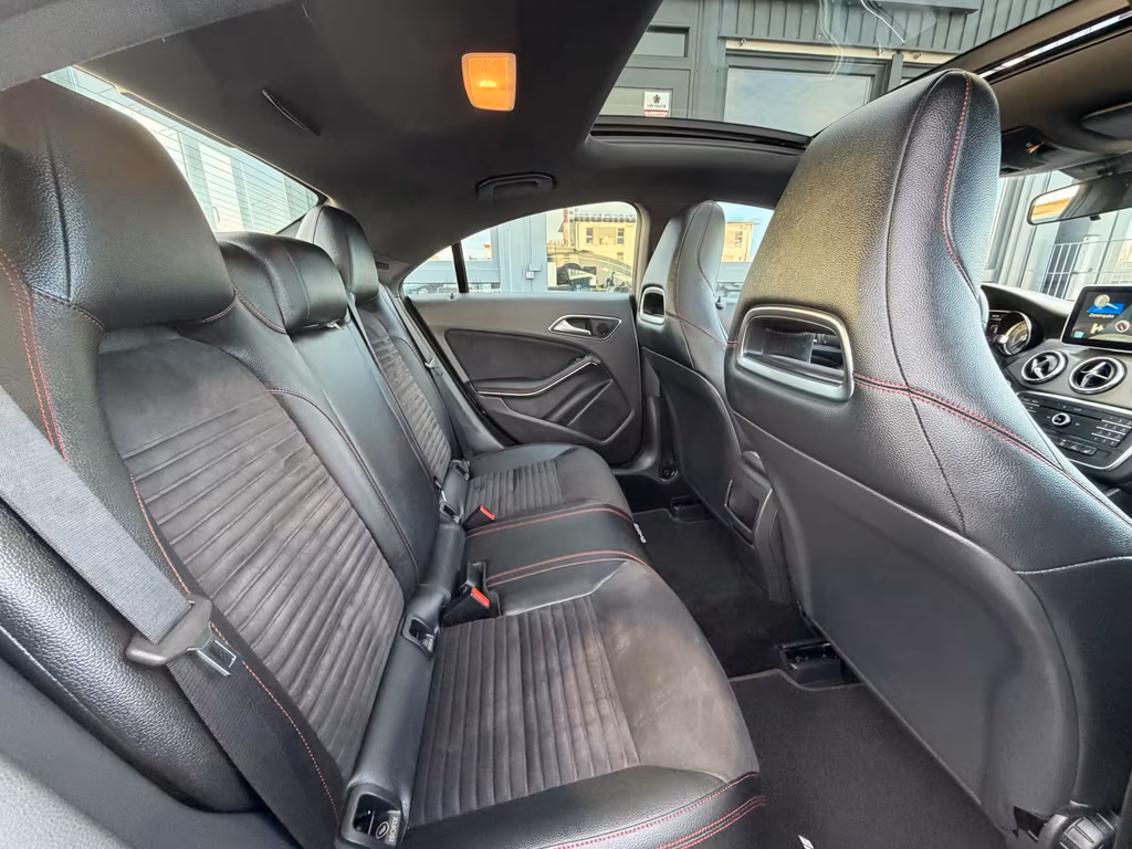 Mercedes-Benz CLA 220