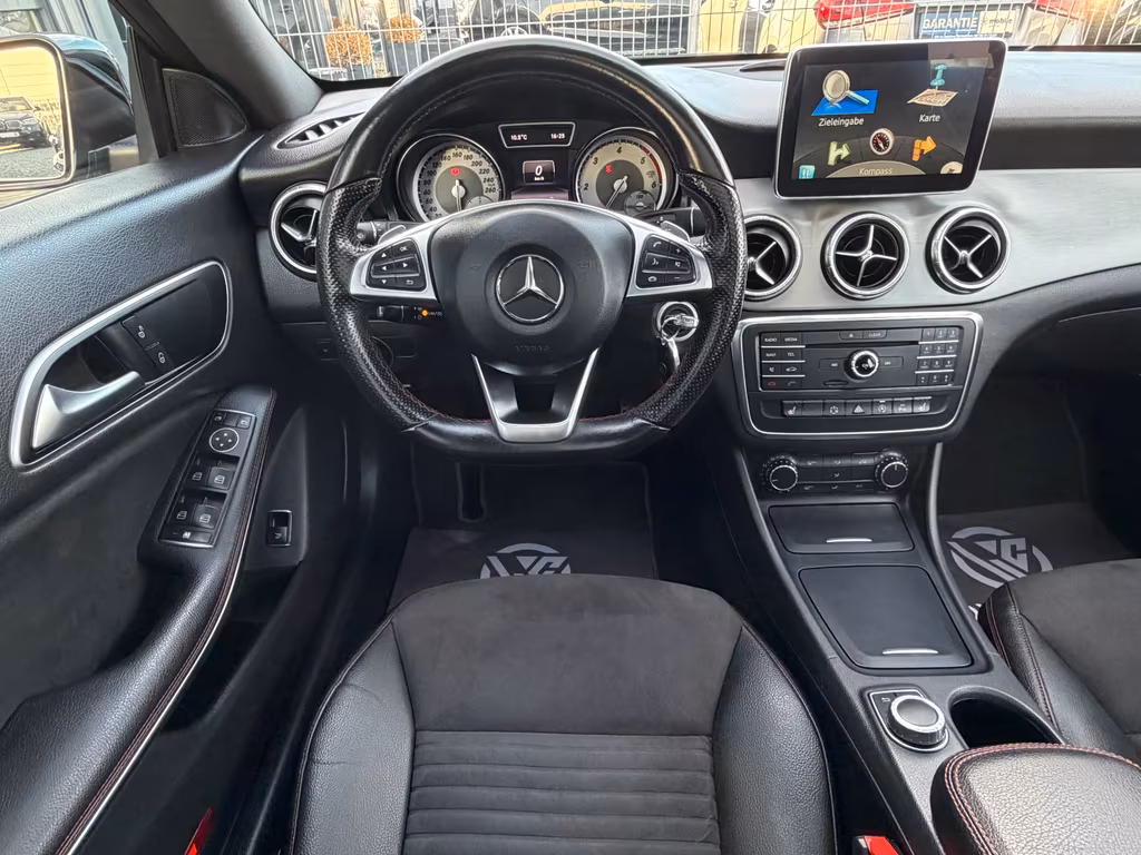 Mercedes-Benz CLA 220