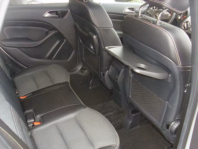 Mercedes-Benz B 220