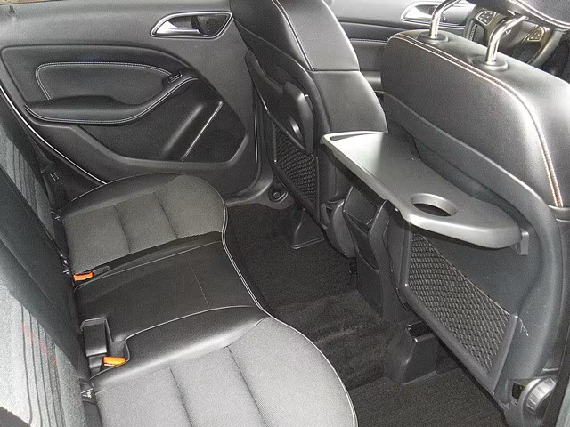 Mercedes-Benz B 220