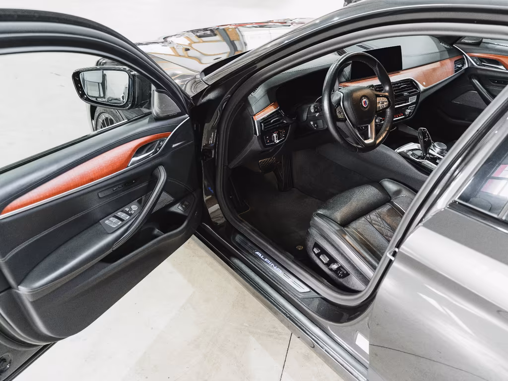 ALPINA B5