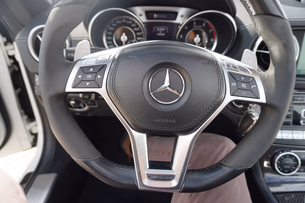 Mercedes-Benz SL 63 AMG