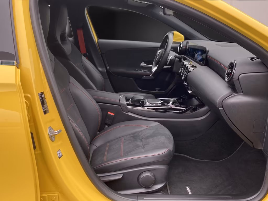 Mercedes-Benz A 45 AMG