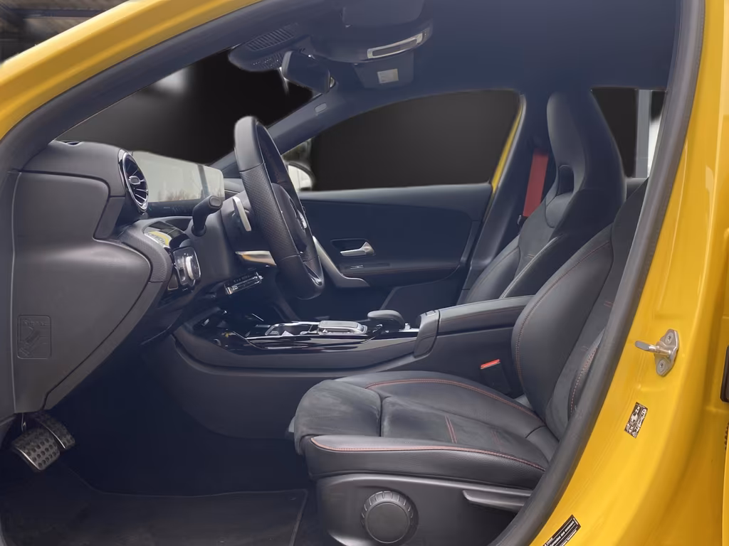 Mercedes-Benz A 45 AMG