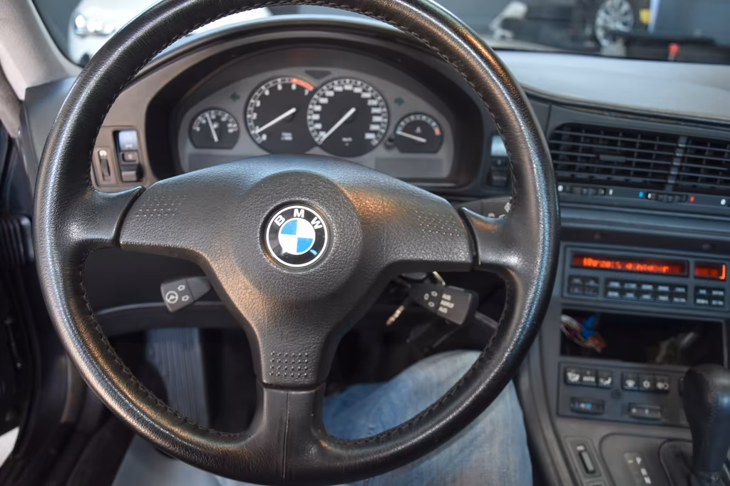 BMW 850