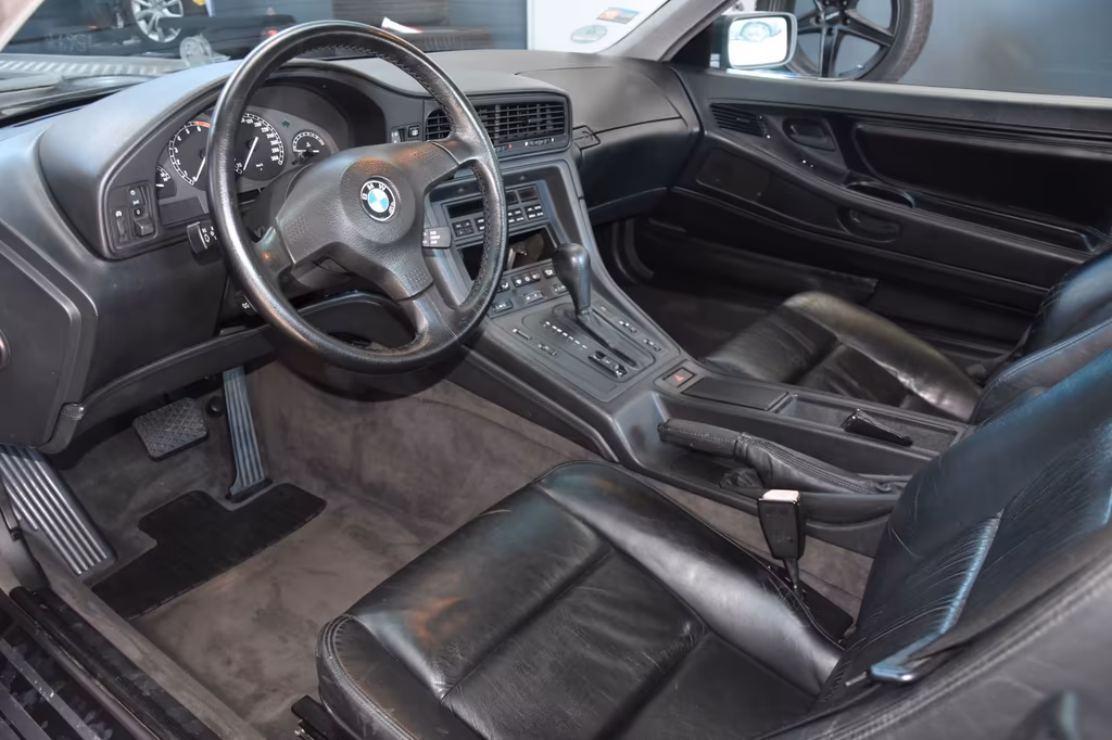 BMW 850