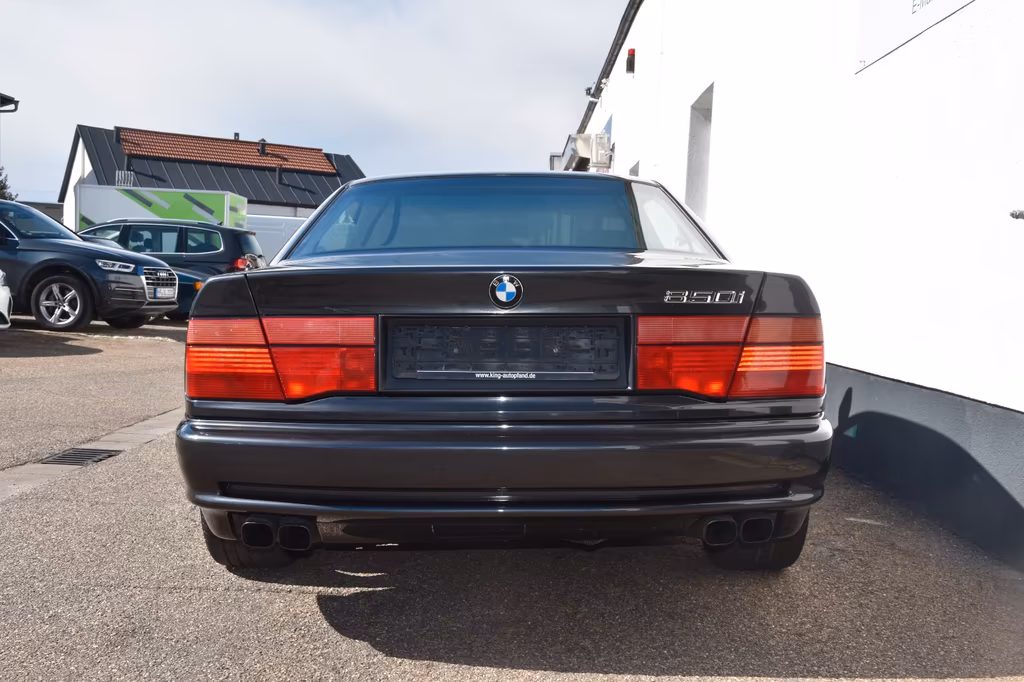 BMW 850