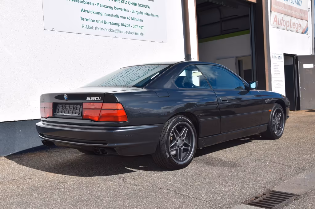 BMW 850