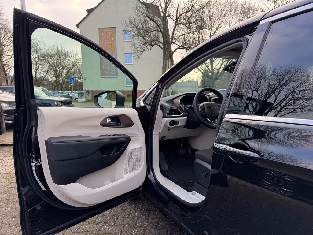 Chrysler Pacifica
