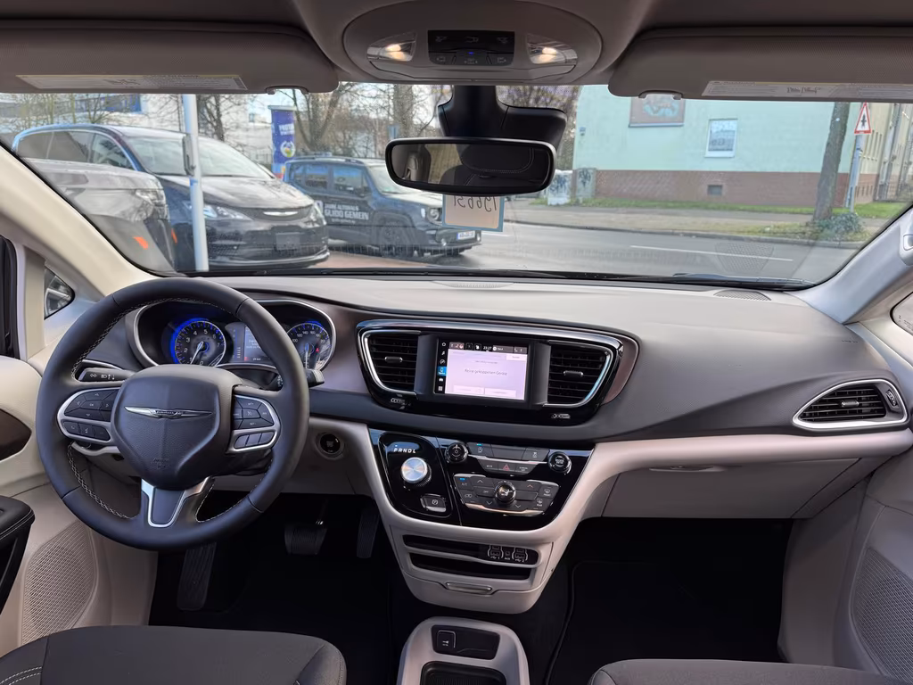 Chrysler Pacifica