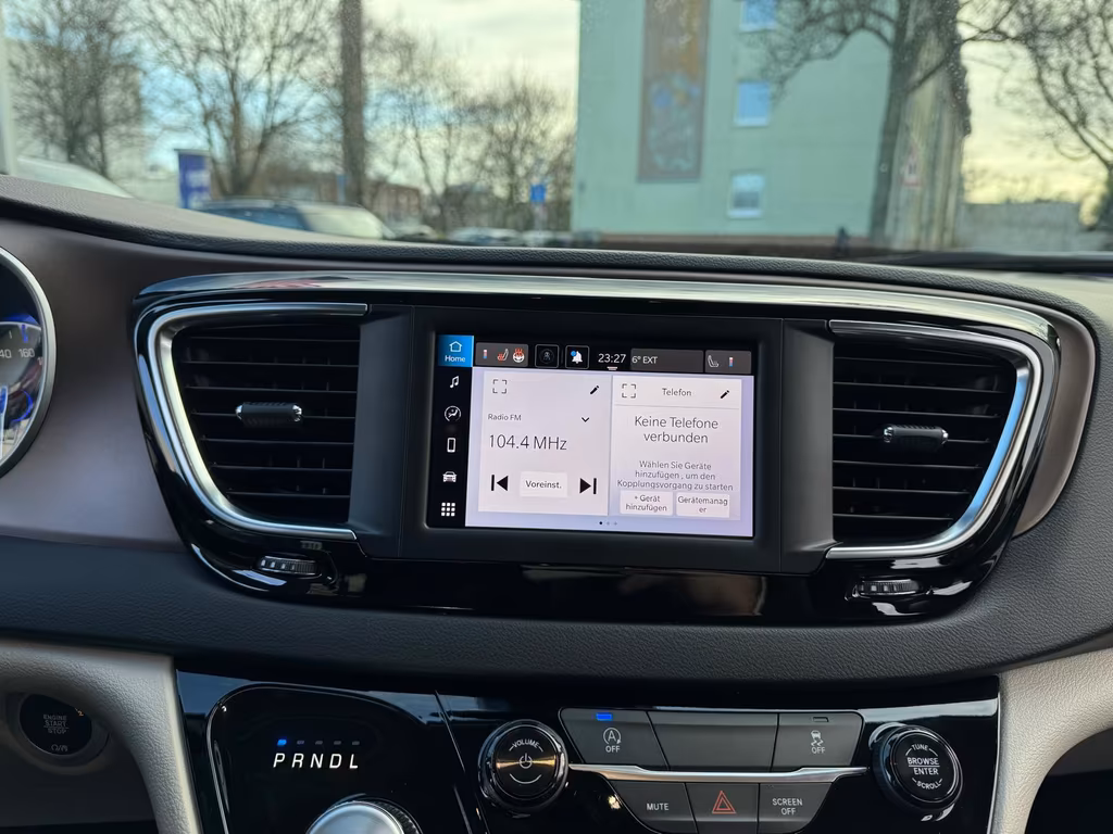 Chrysler Pacifica