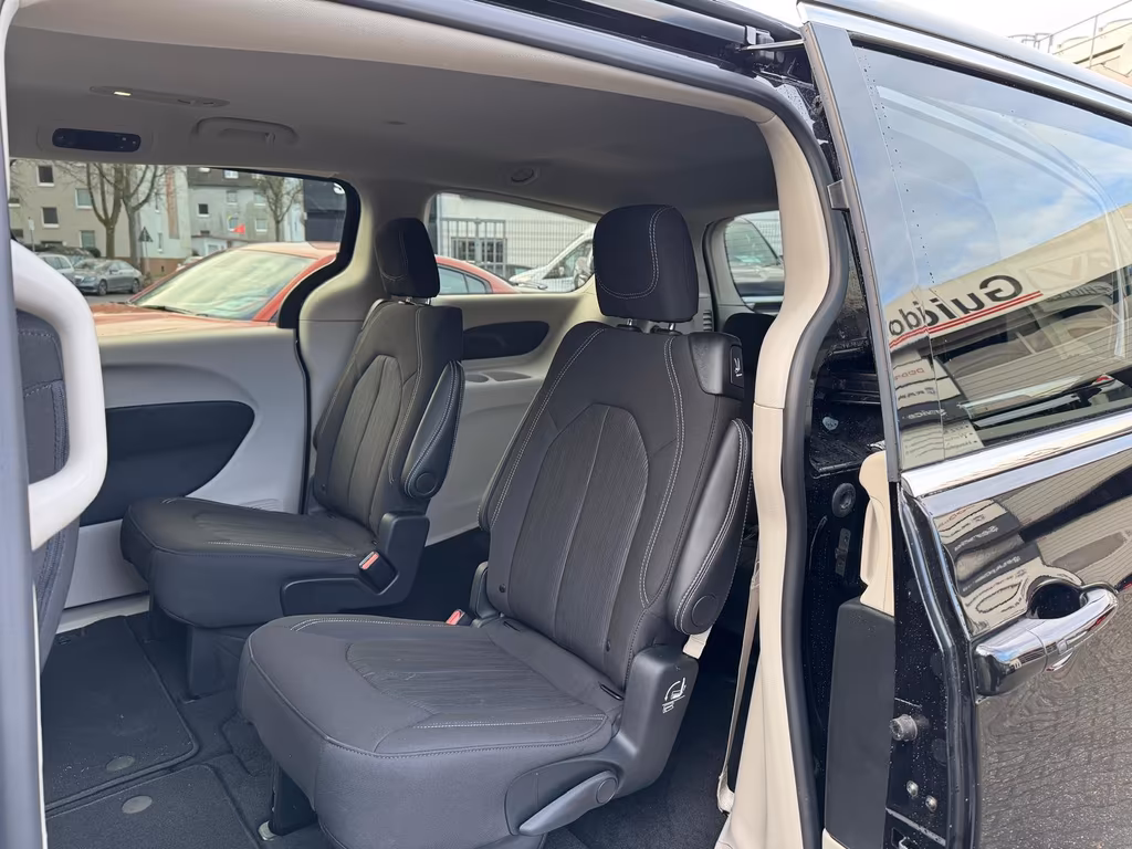 Chrysler Pacifica