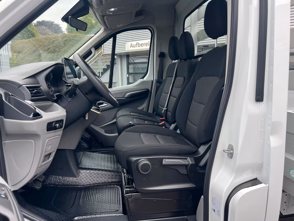 Maxus Deliver 9