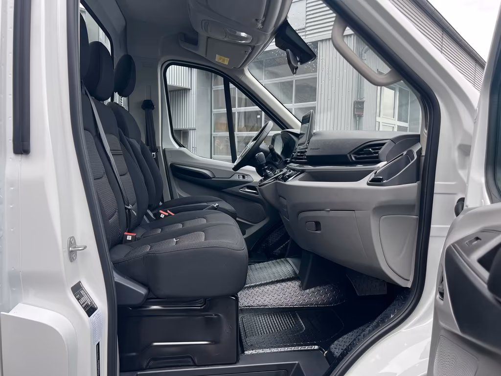 Maxus Deliver 9