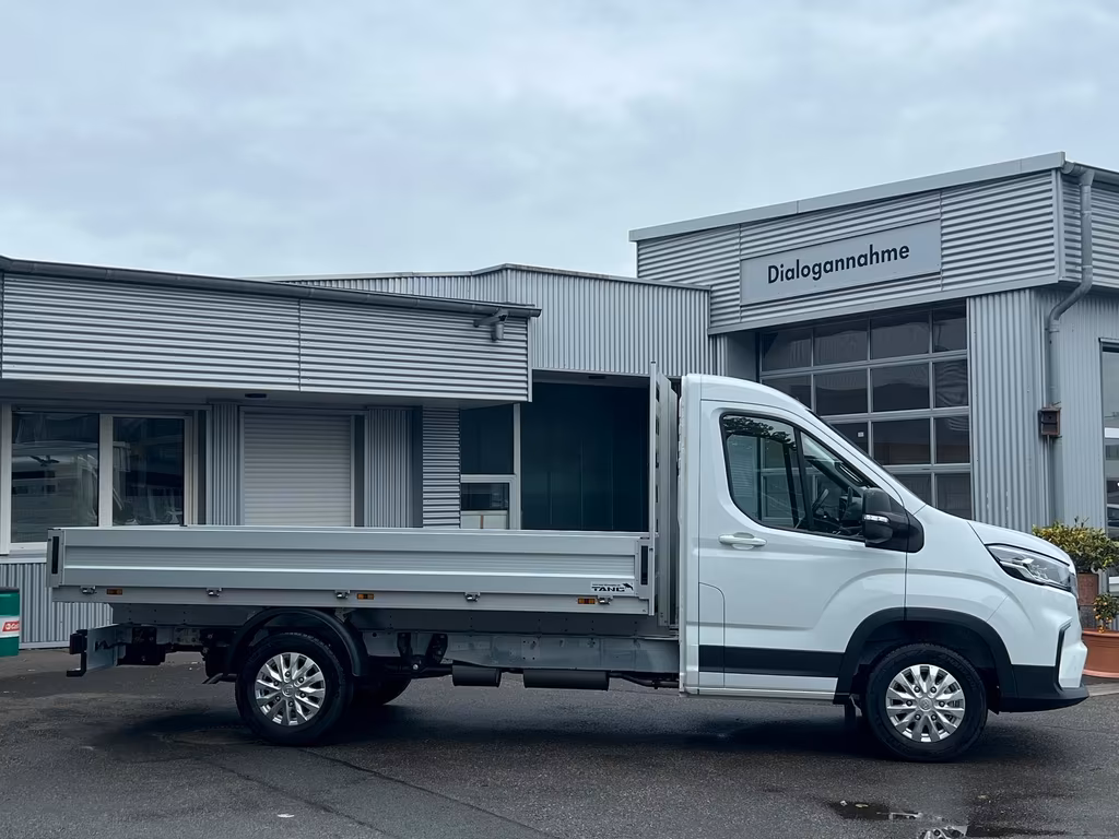Maxus Deliver 9