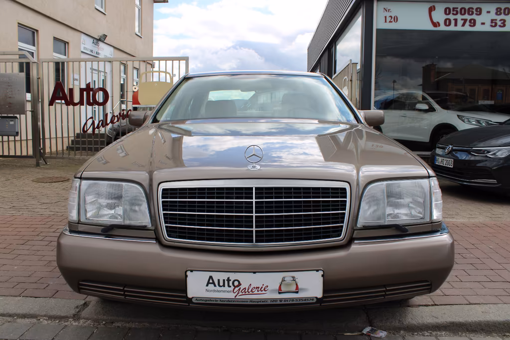 Mercedes-Benz S 300