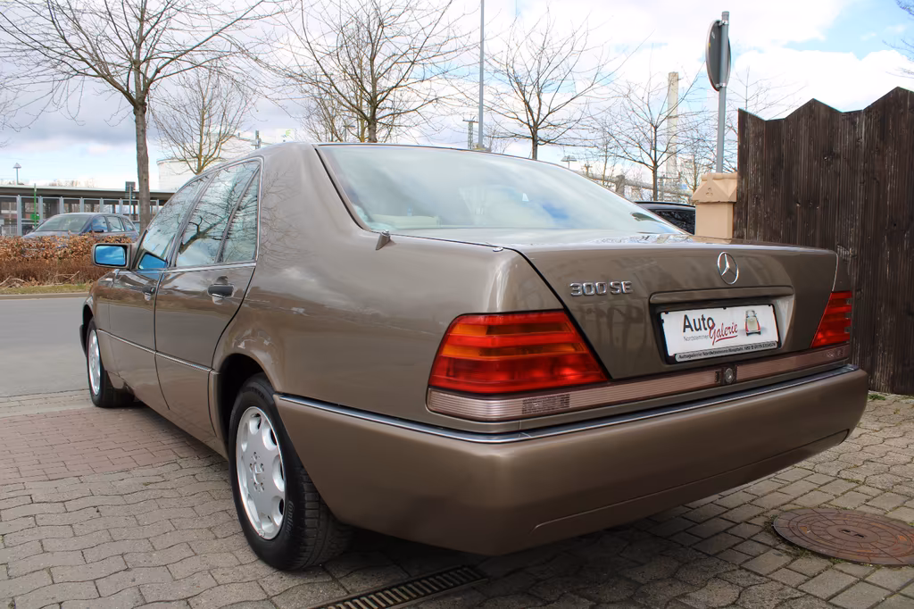 Mercedes-Benz S 300