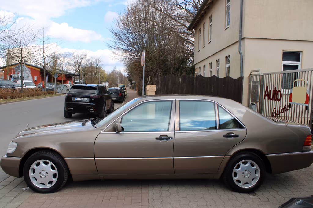 Mercedes-Benz S 300