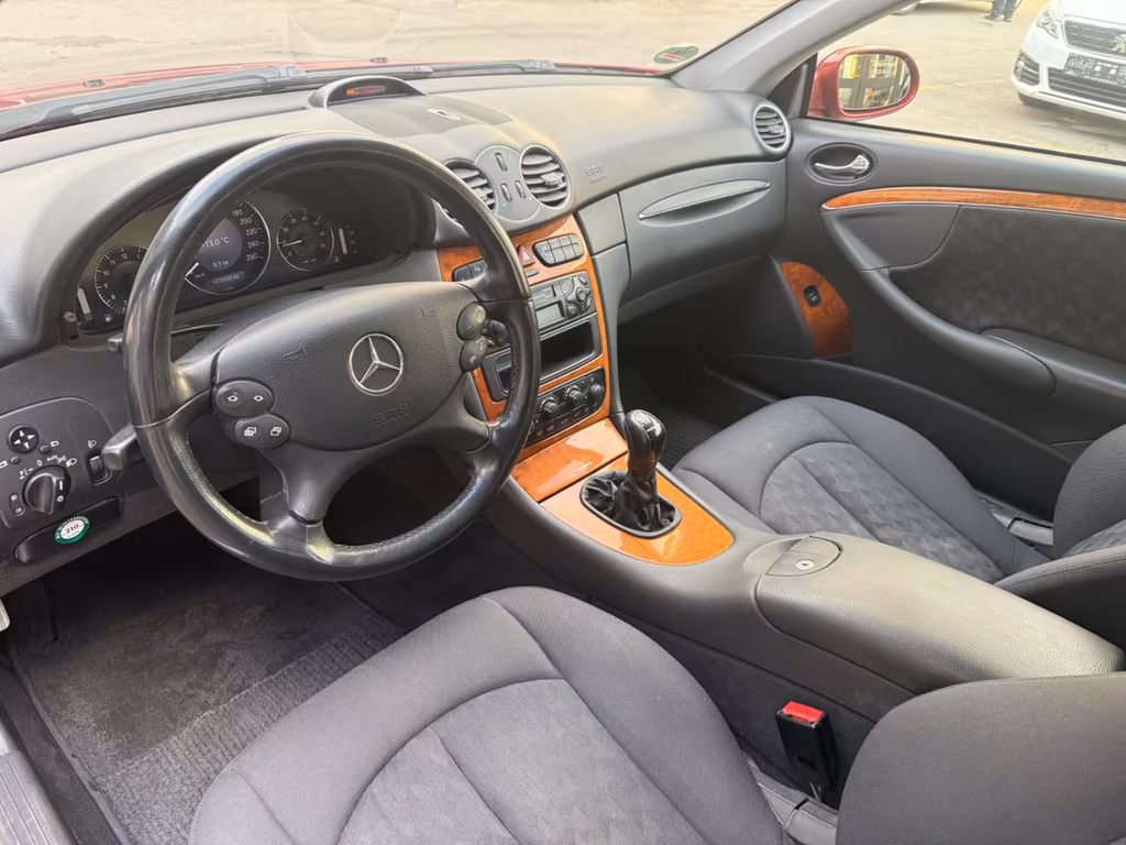 Mercedes-Benz CLK 240
