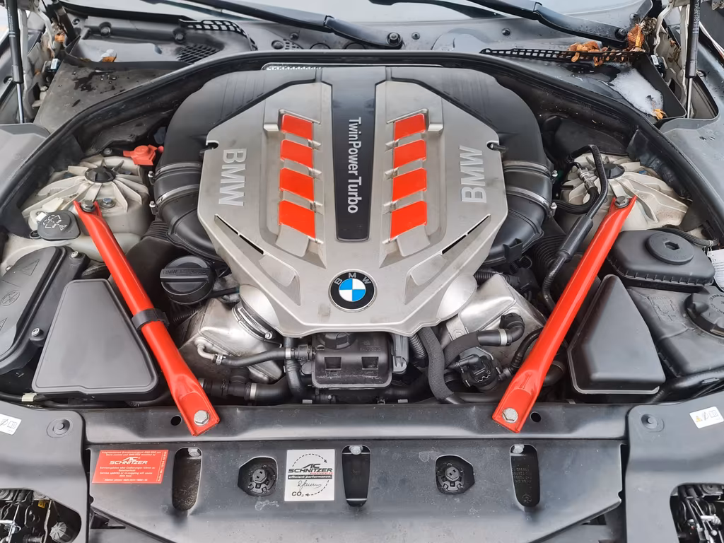 BMW 650