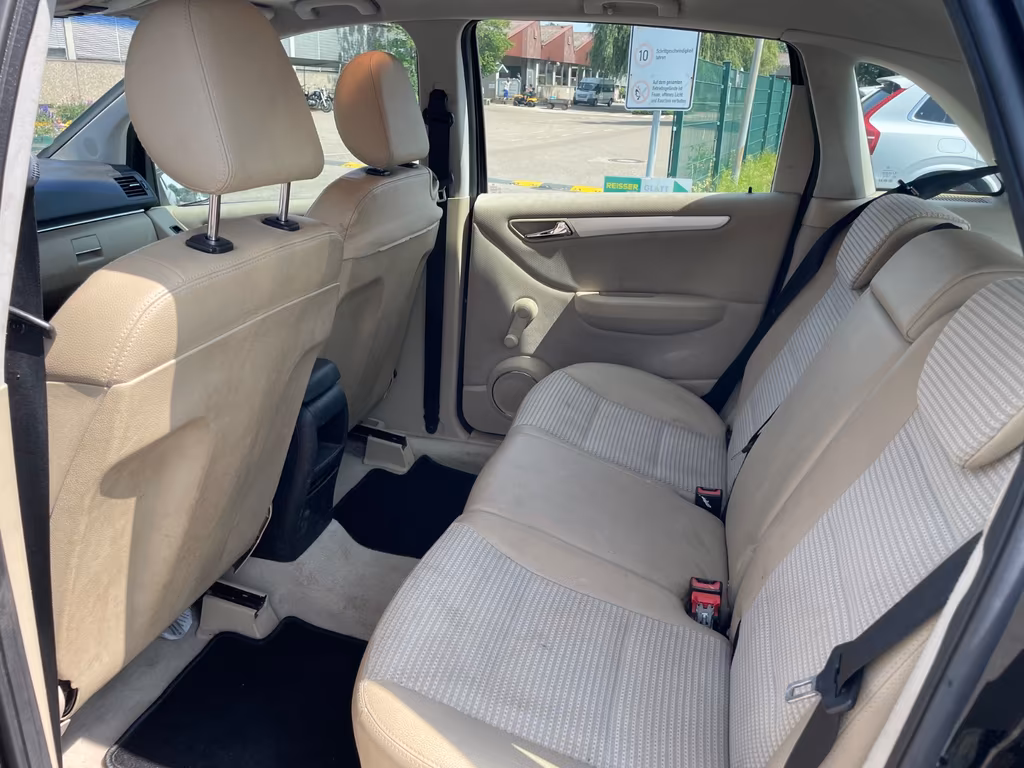 Mercedes-Benz B 150