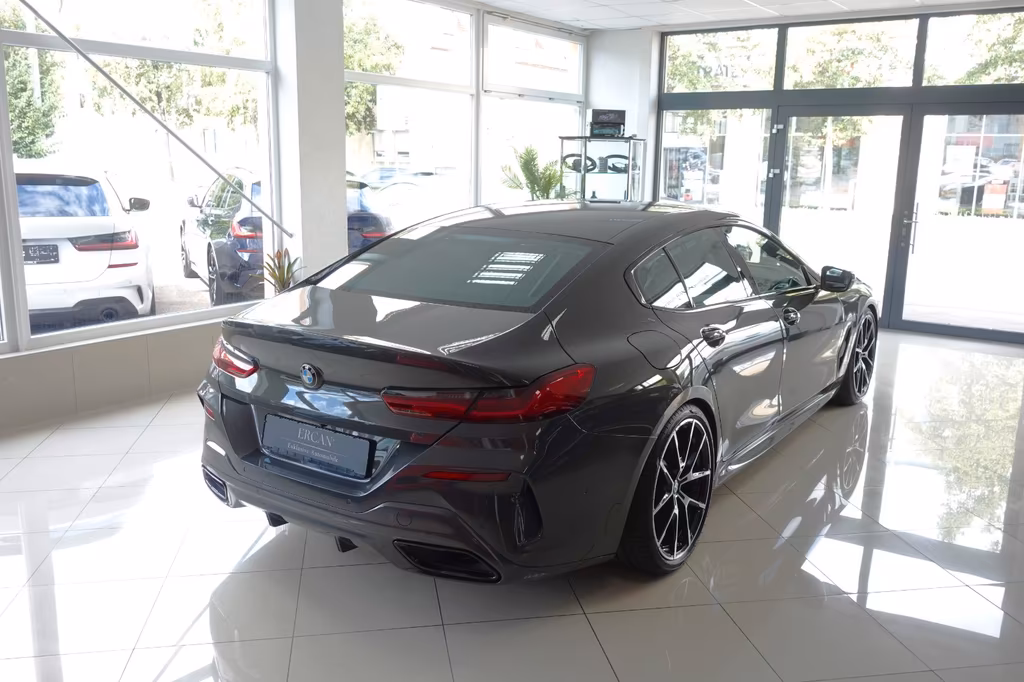 BMW 840