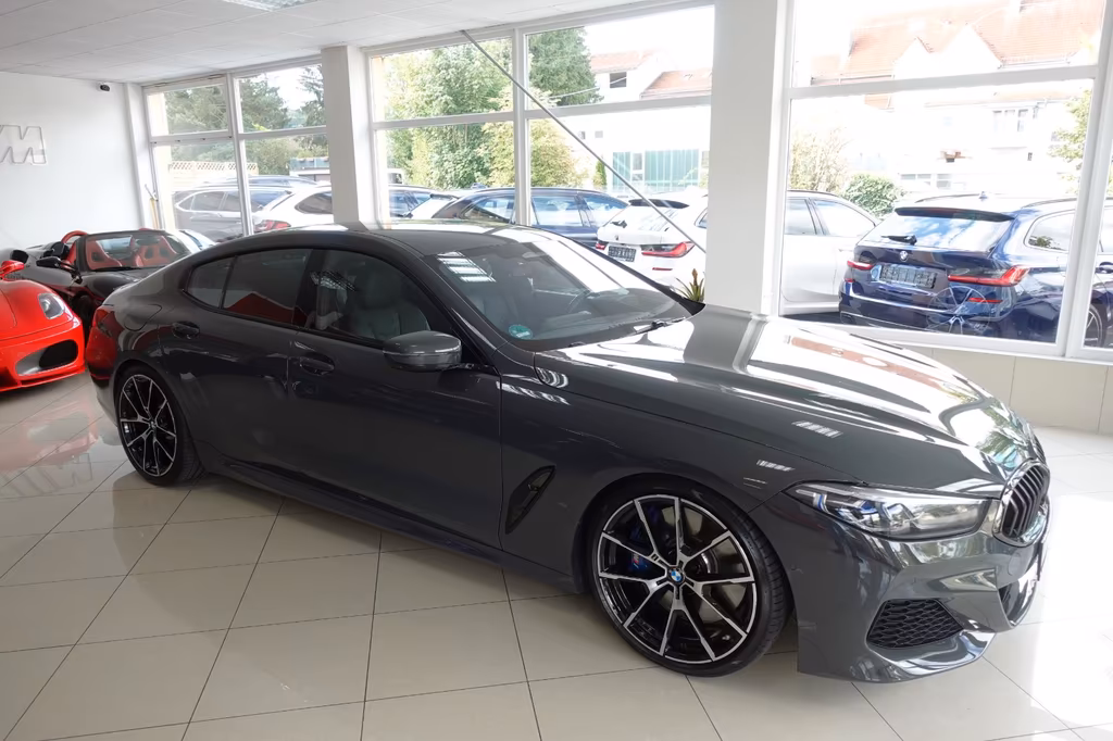 BMW 840