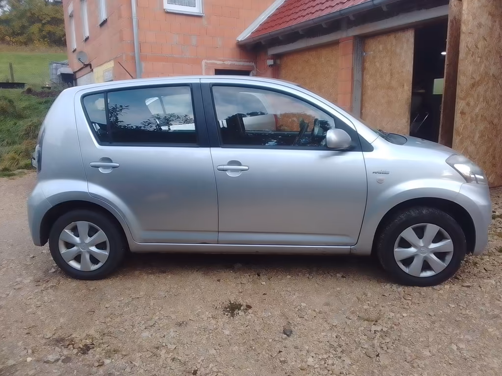 Daihatsu Sirion