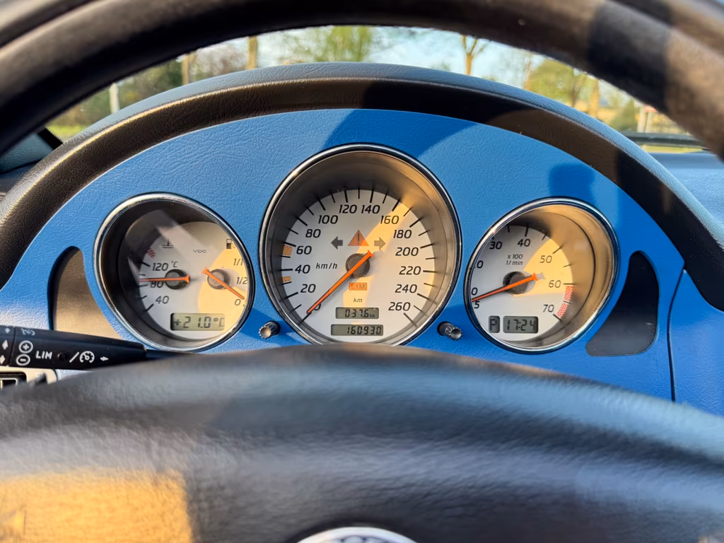 Mercedes-Benz SLK 320