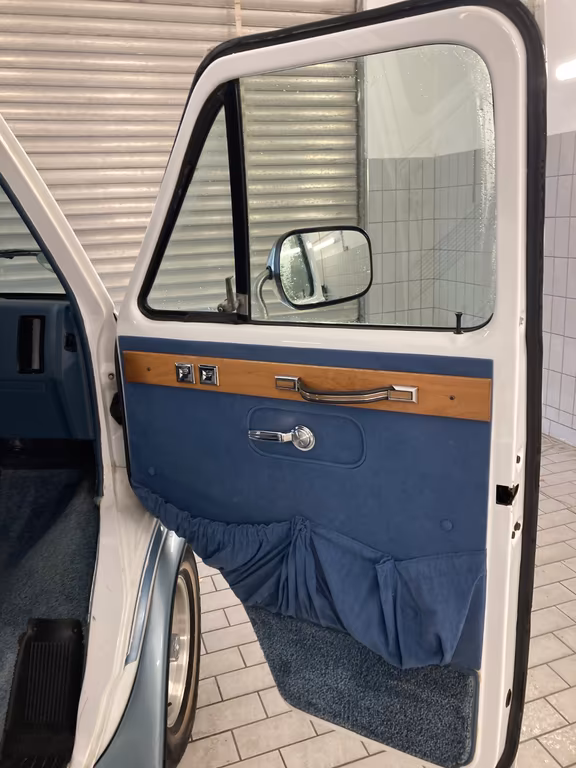 Chevrolet Chevy Van