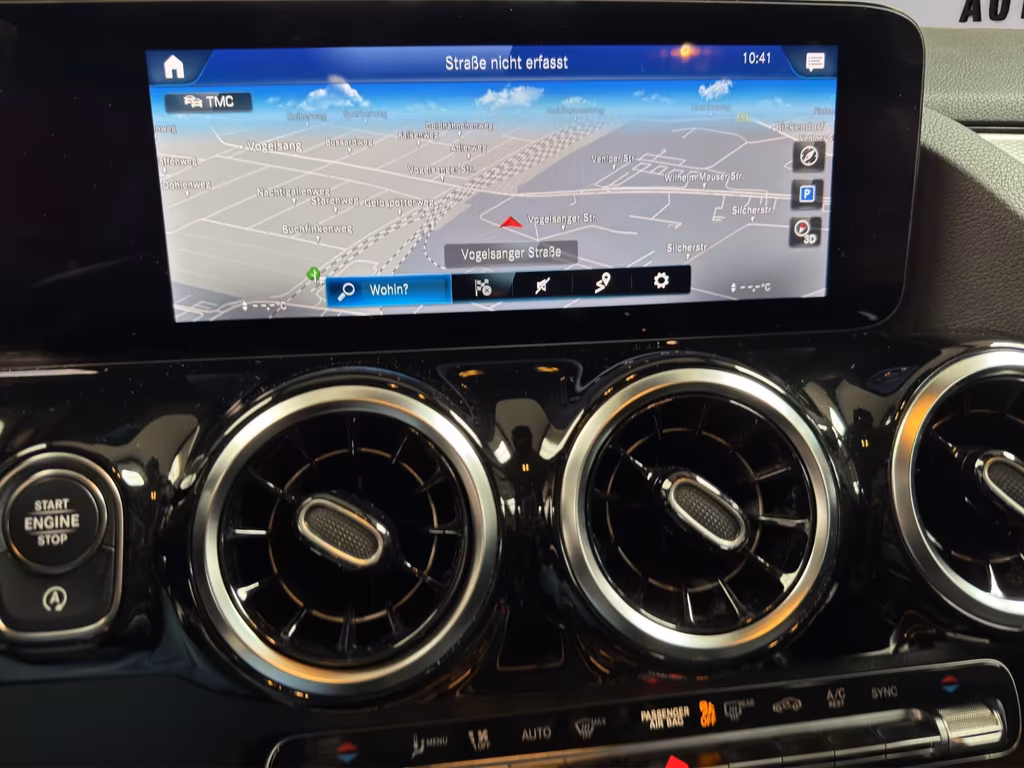 Mercedes-Benz GLA 180