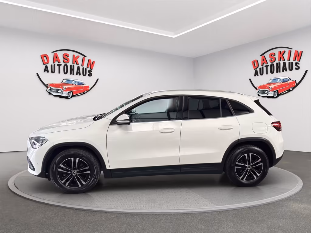 Mercedes-Benz GLA 180