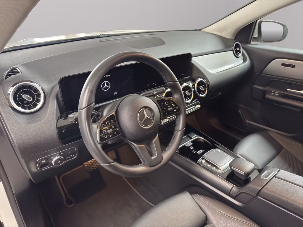 Mercedes-Benz GLA 180