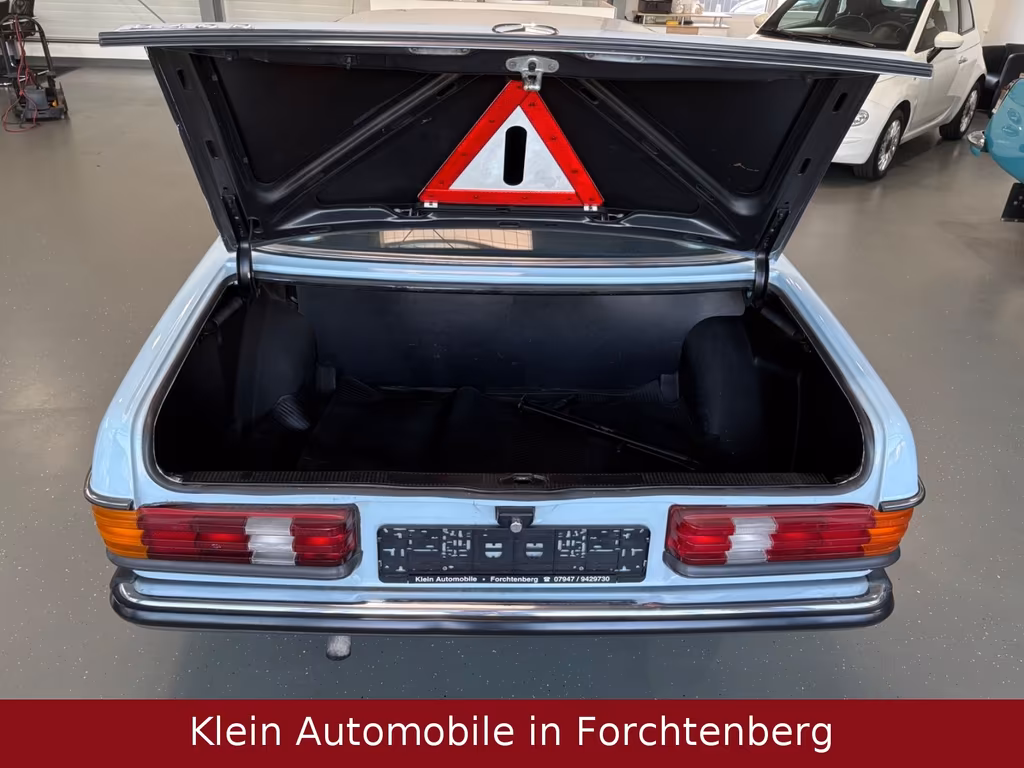Mercedes-Benz 240