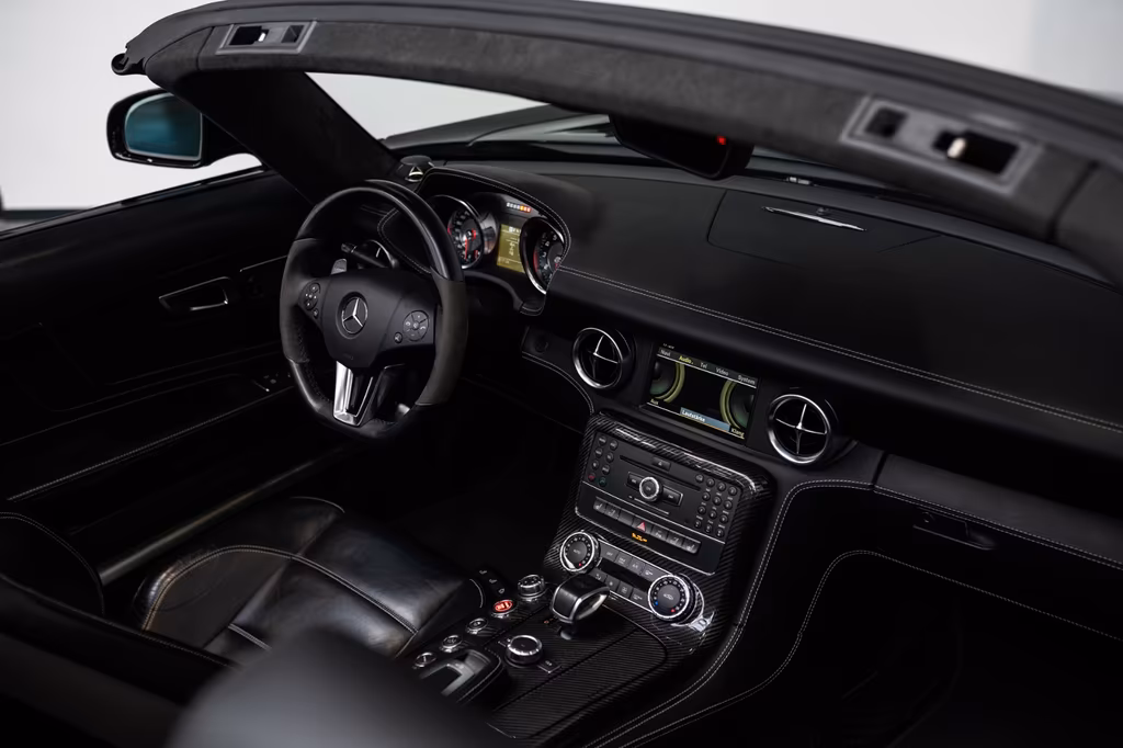 Mercedes-Benz SLS AMG