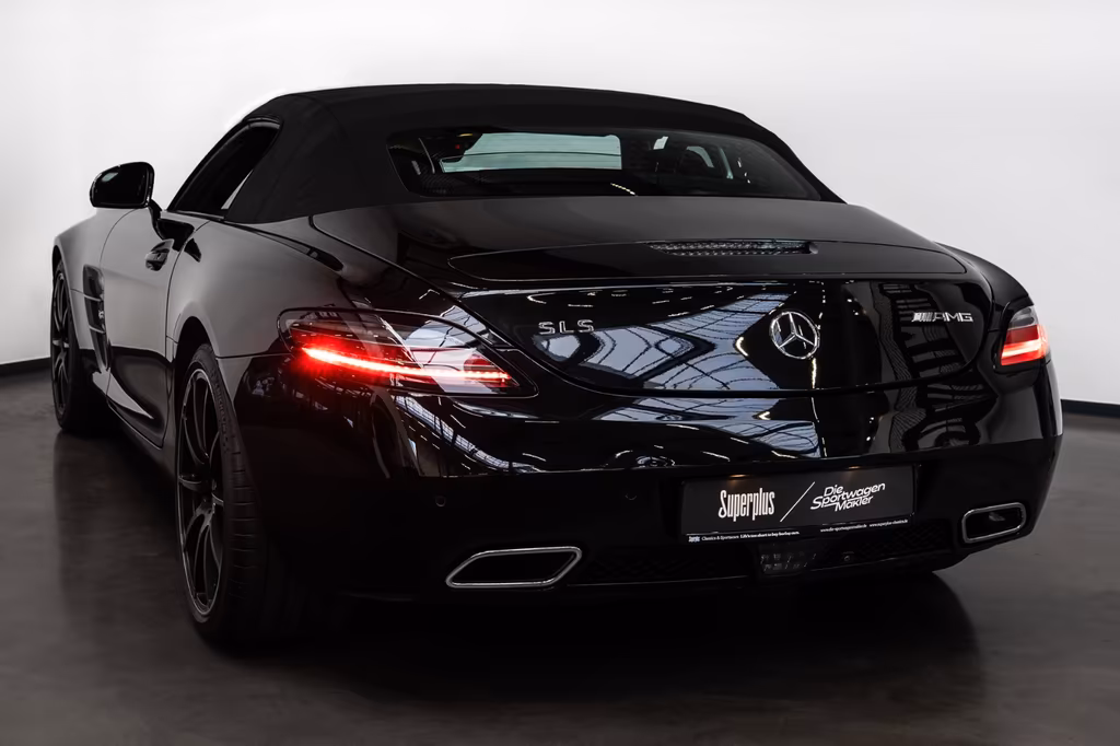 Mercedes-Benz SLS AMG