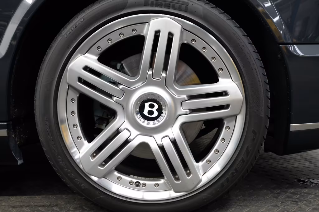 Bentley Brooklands