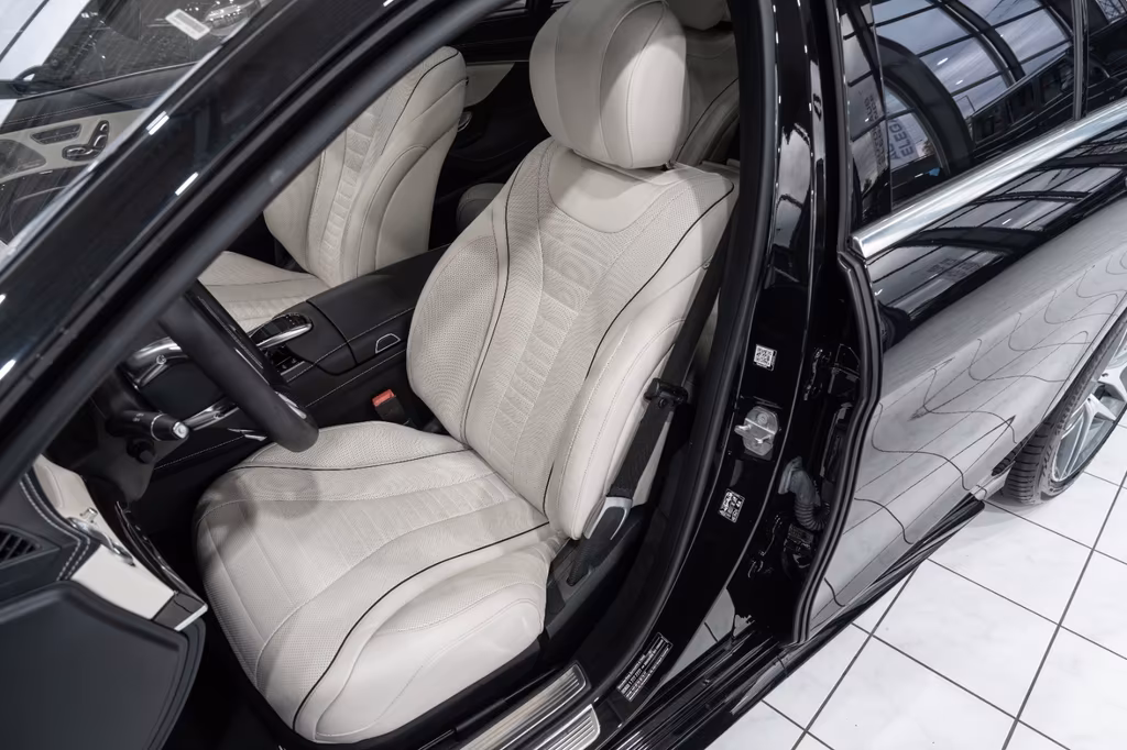 Mercedes-Benz S 560