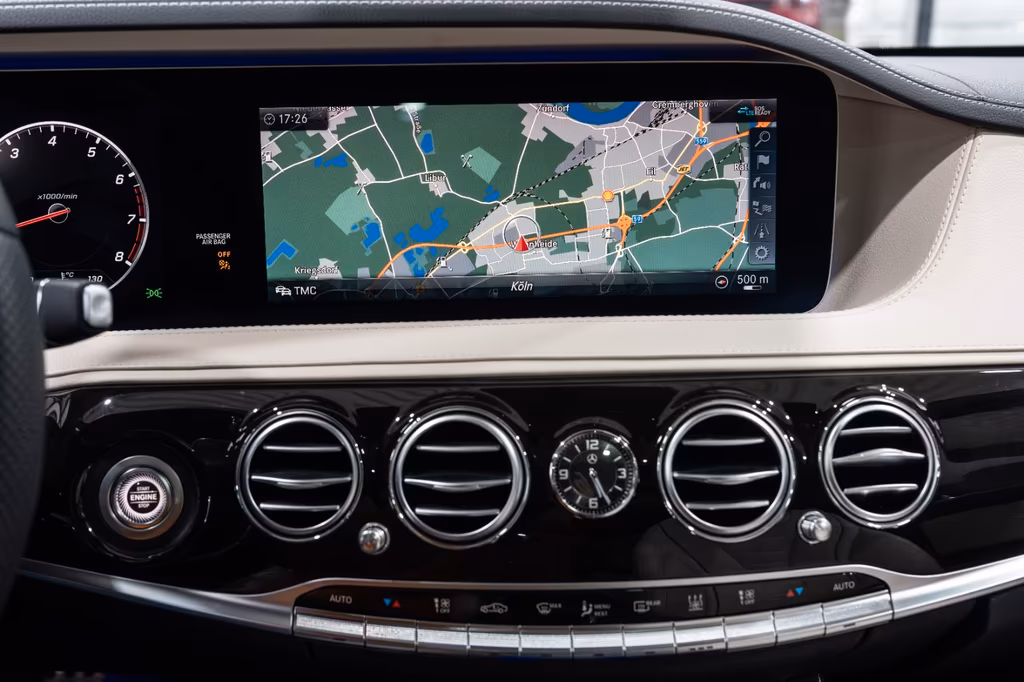 Mercedes-Benz S 560