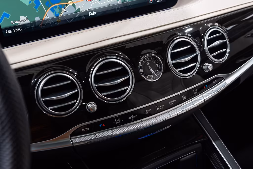 Mercedes-Benz S 560