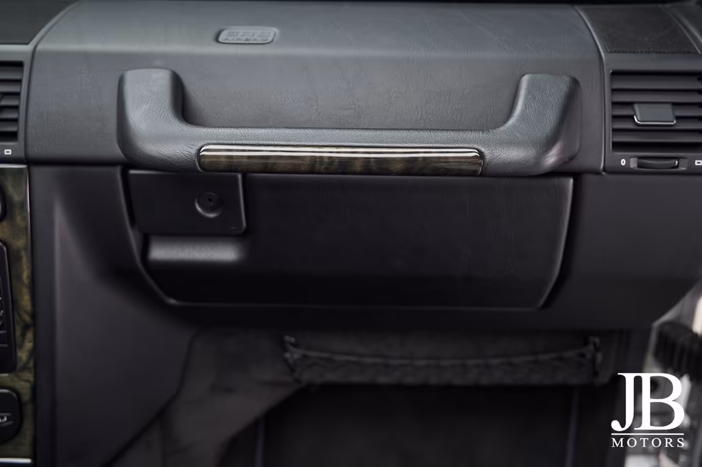 Mercedes-Benz G 500