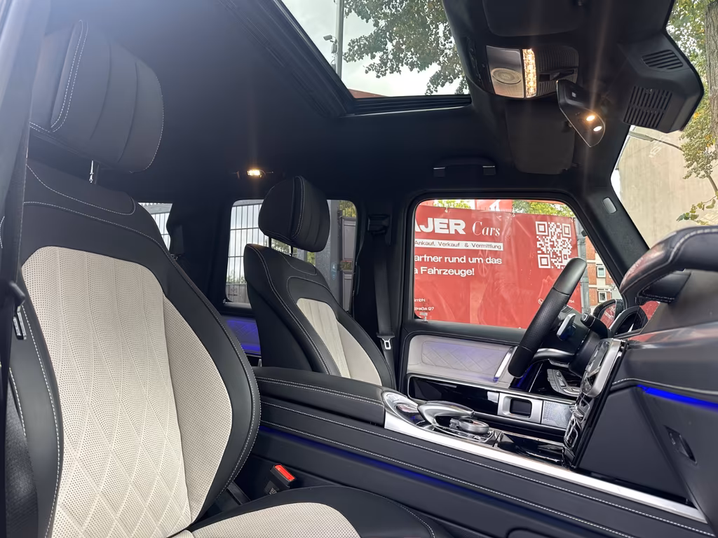 Mercedes-Benz G 400