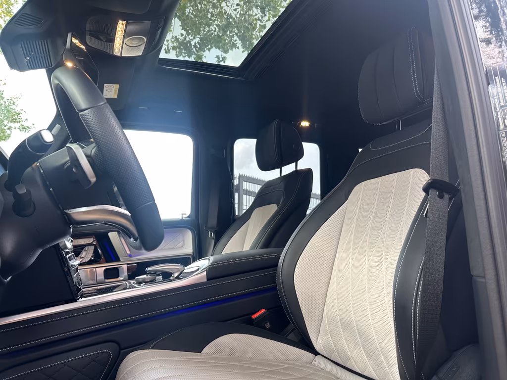 Mercedes-Benz G 400
