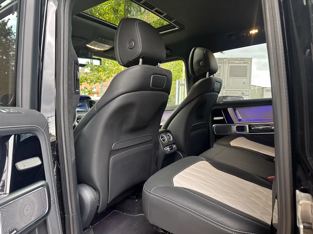 Mercedes-Benz G 400