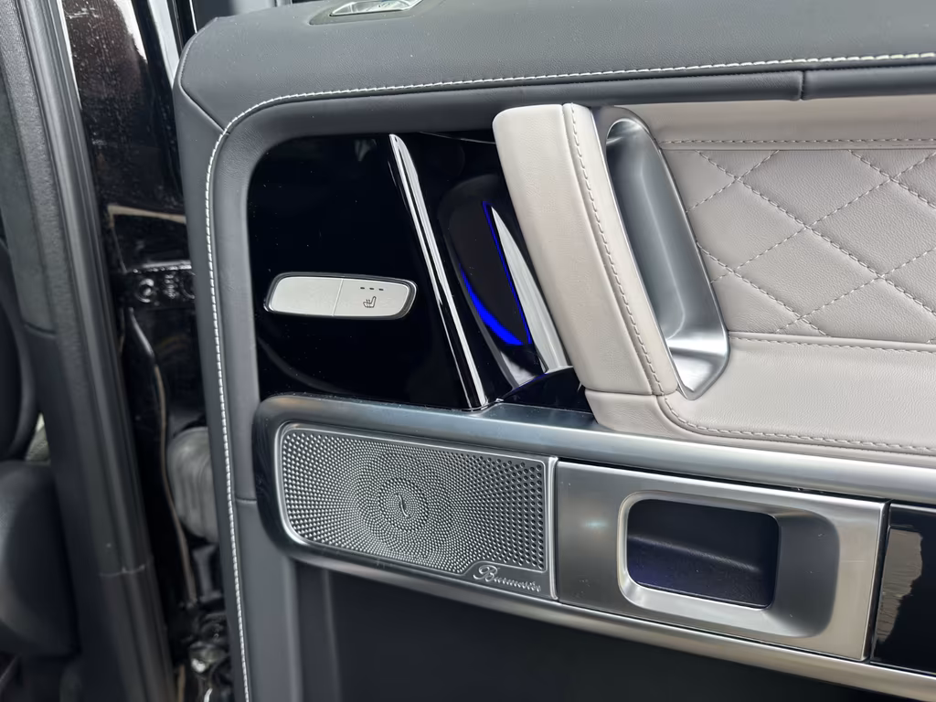 Mercedes-Benz G 400