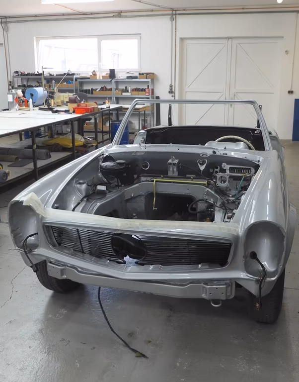 Mercedes-Benz SL 230