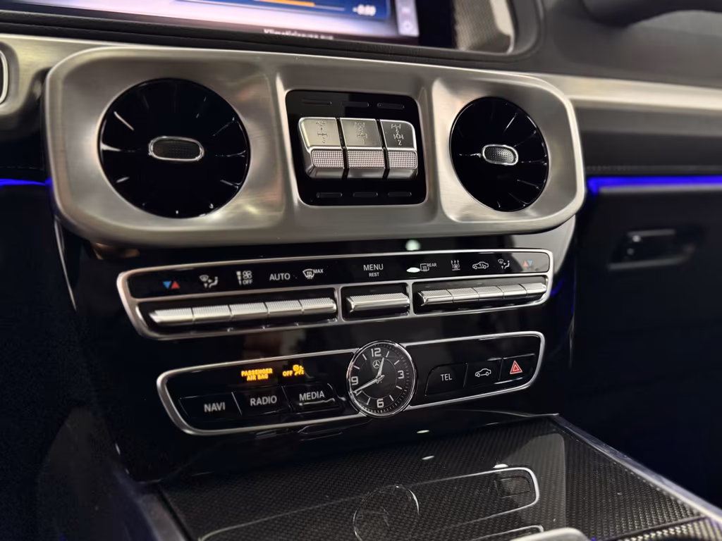 Mercedes-Benz G 400