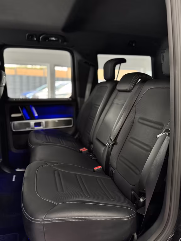 Mercedes-Benz G 400