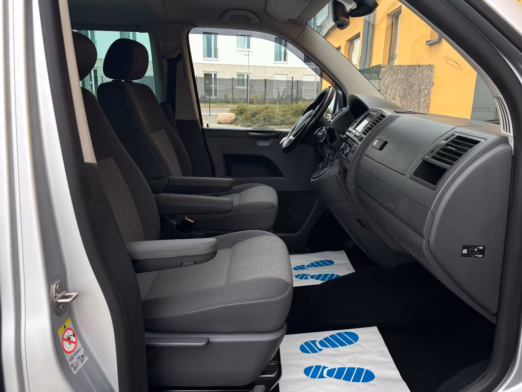 Volkswagen T5 Caravelle