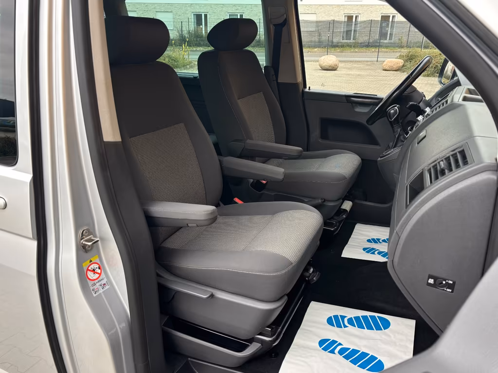 Volkswagen T5 Caravelle